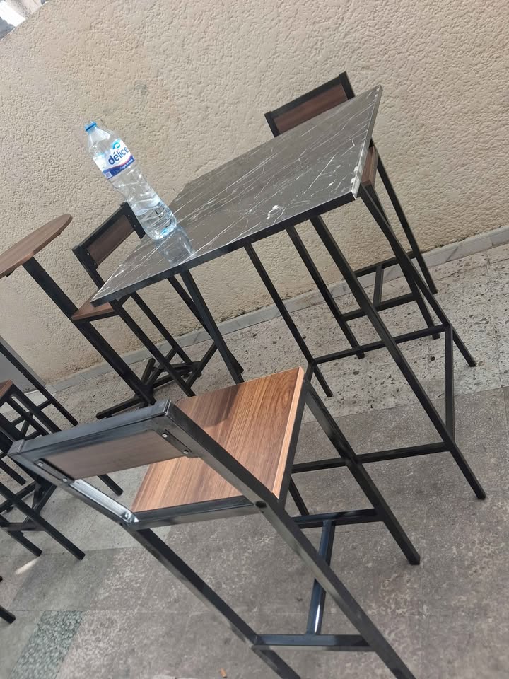 Table café restaurant dure — miniature 7