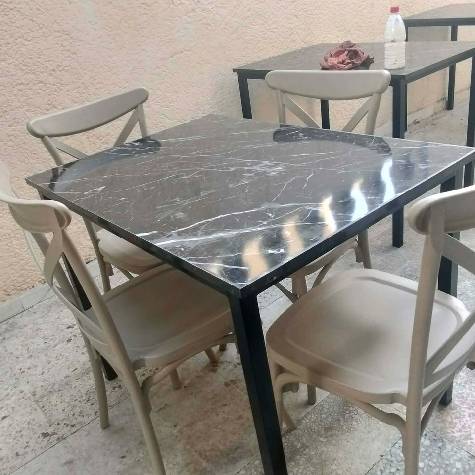 Table pour restaurant sans chaises Livraison gratuite