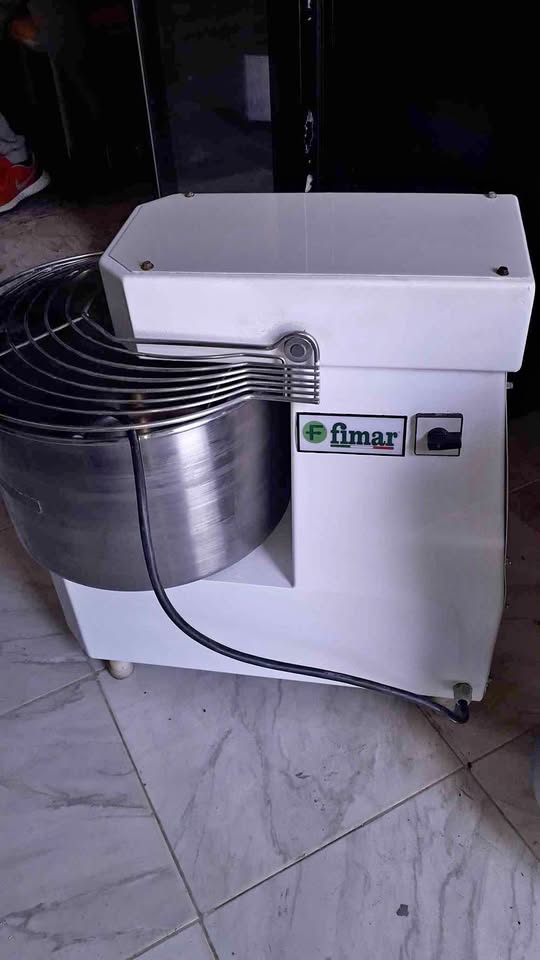 Pétrin 40 litres 220vl