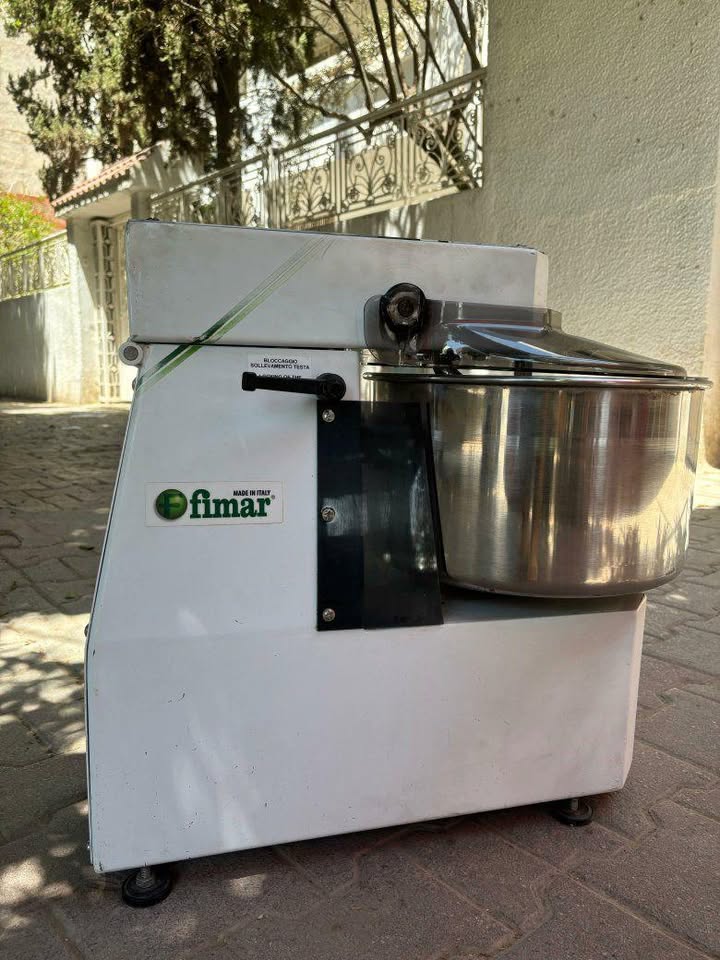 pétrin FIMAR 20 Litre importe Italie 🇮🇹🇮🇹 très bon état comme neuf — miniature 2