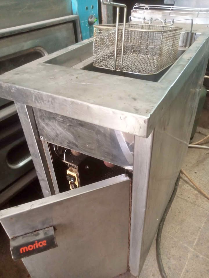 Friteuse gaz  . 12 litres