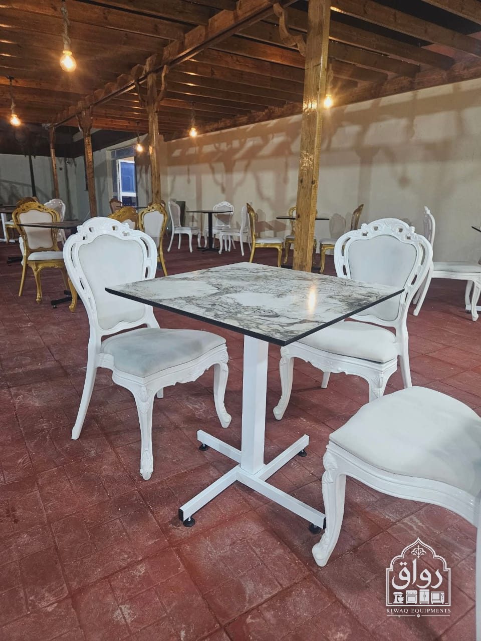 Tables café — miniature 3