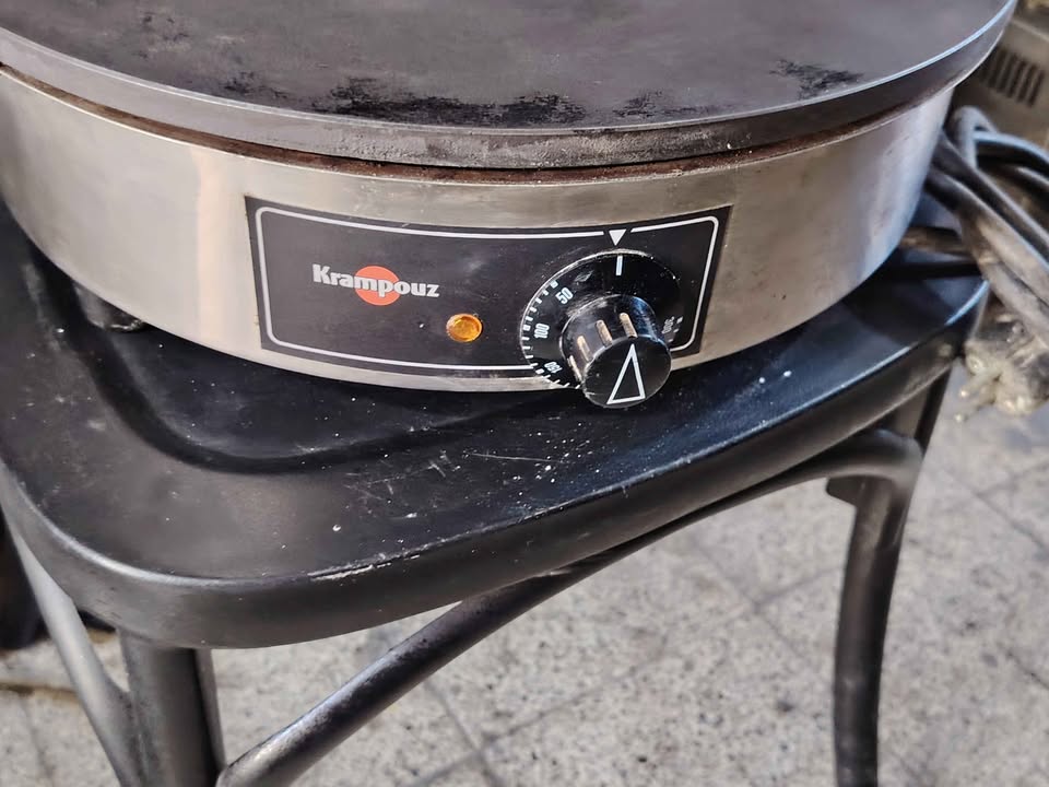 Crepière KRAMPOUZ 220v électrique neuuuf