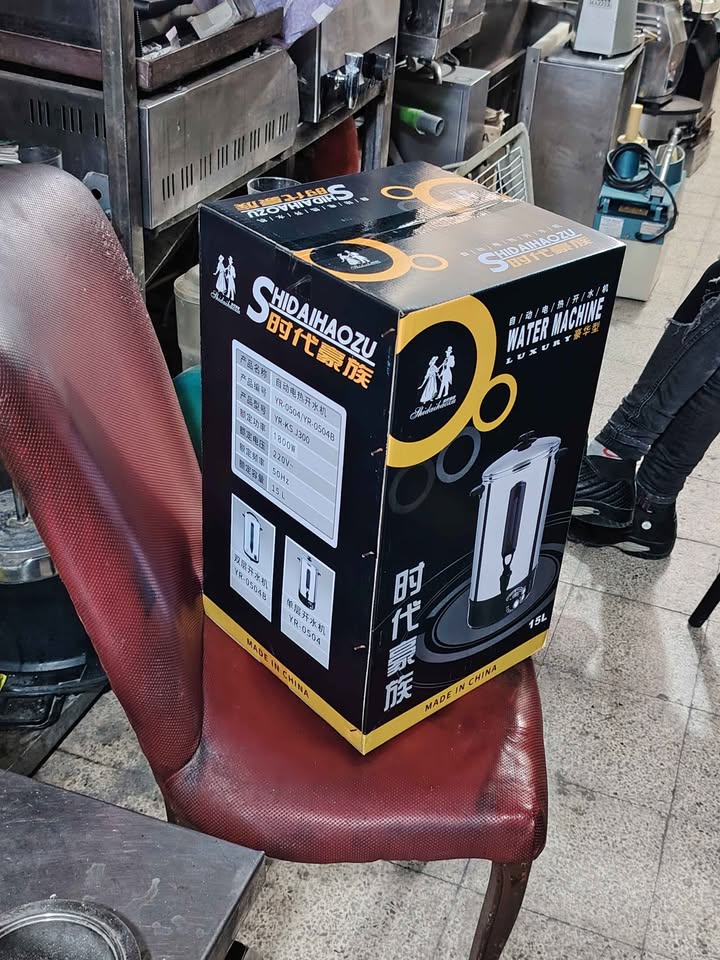 Percolateur thé 15 litres jamais utilisée — miniature 2