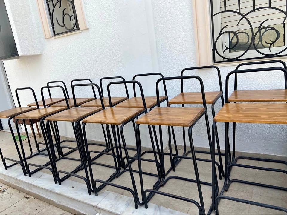 Chaises hautes — miniature 2