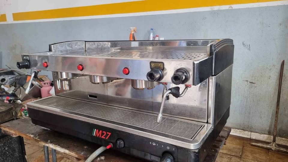 Machine expresso elec et gaze