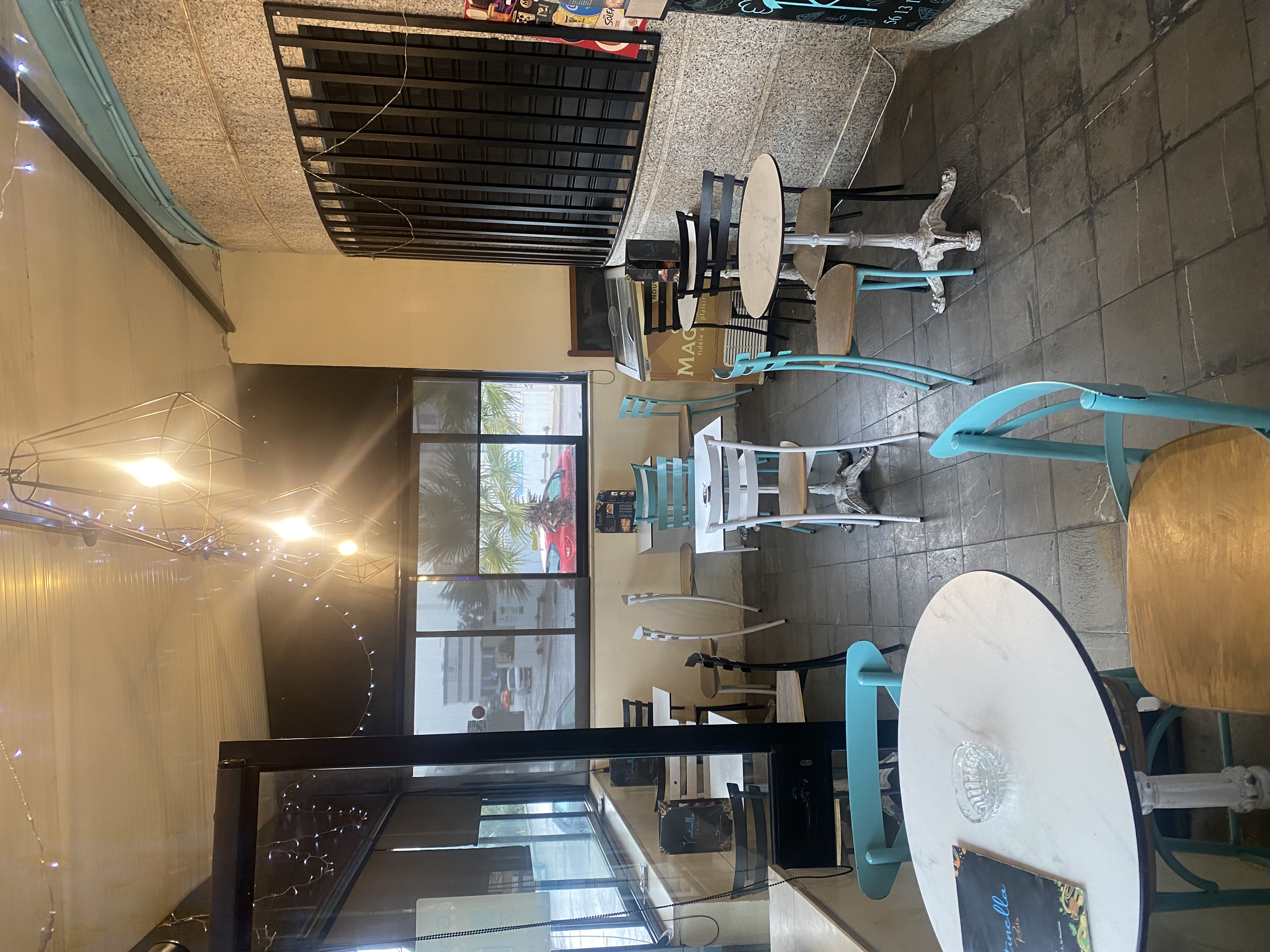 Restaurant fast food — Terrasse / extérieur