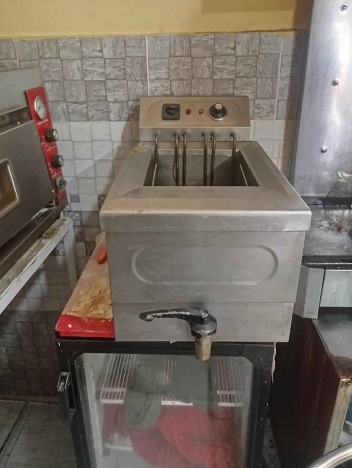 Friteuse électrique 8 litres — miniature 2