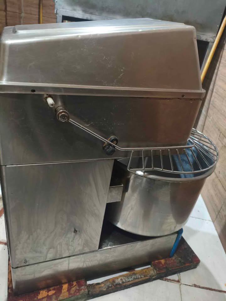 Pétrin spirale 34 l Neuf l inox — miniature 3