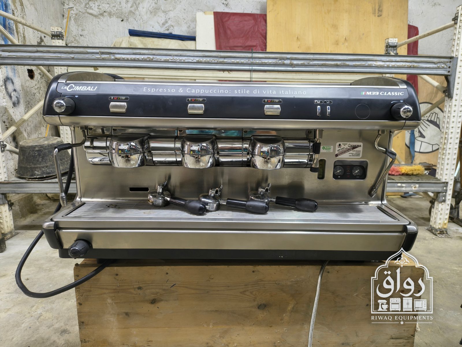 La cimbali m39 🇮🇹 3 groupes importée d Italie 🇮🇹